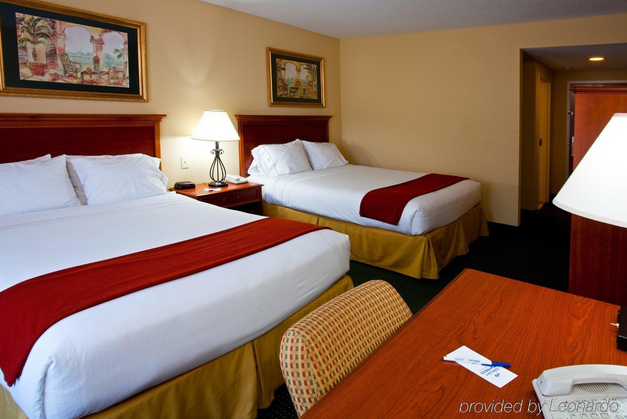 Holiday Inn Express Hotel & Suites Brooksville West, An Ihg Hotel Værelse billede